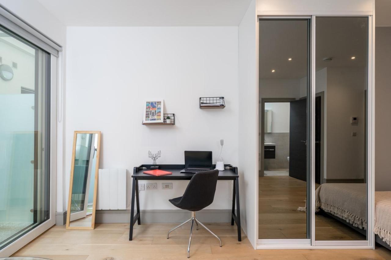 Modern London City Apartment - Victoria Line Exterior foto